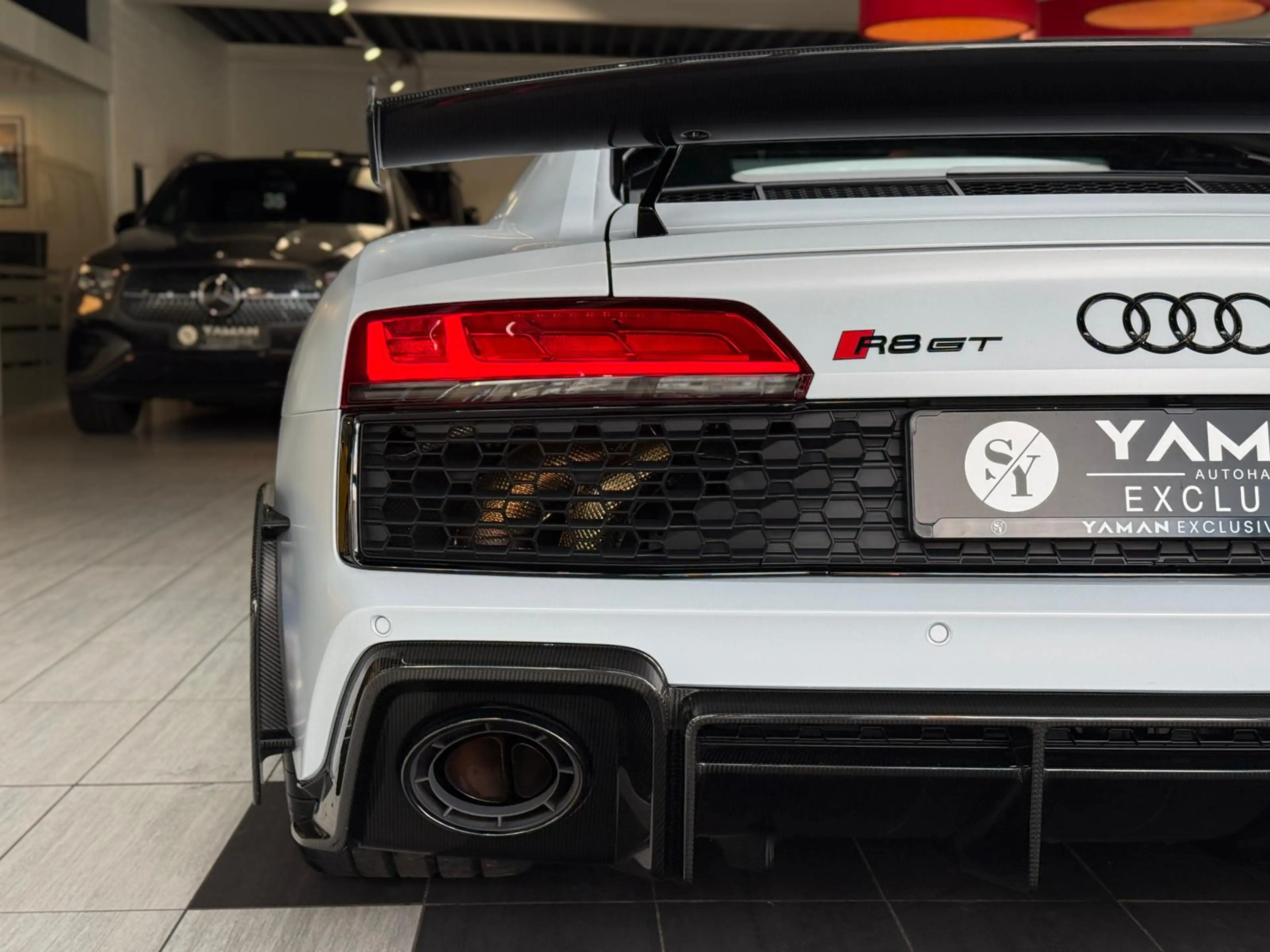 Audi R8 GT V10 Limited 1 of 333 performance Carbon — photo 10