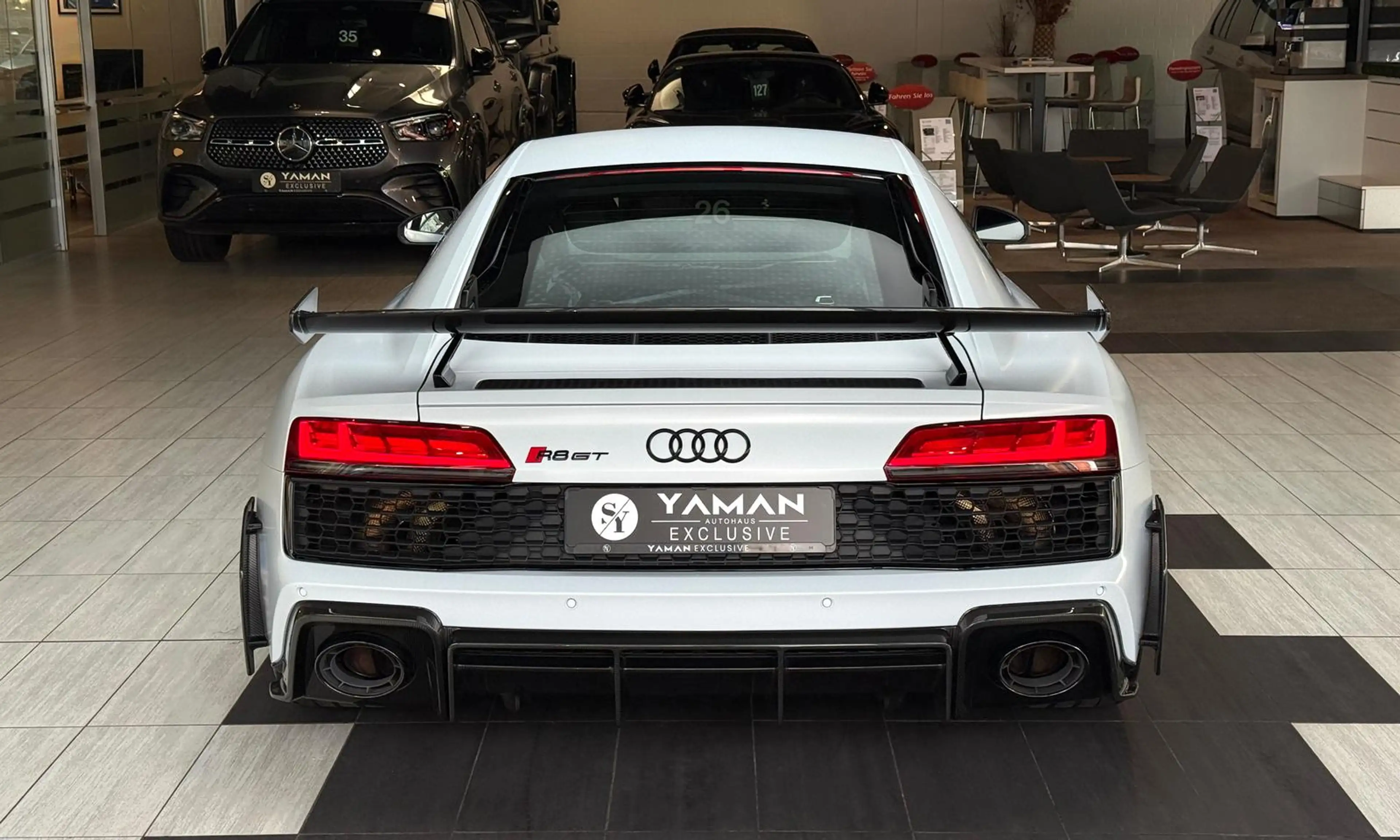 Audi R8 GT V10 Limited 1 of 333 performance Carbon — photo 9