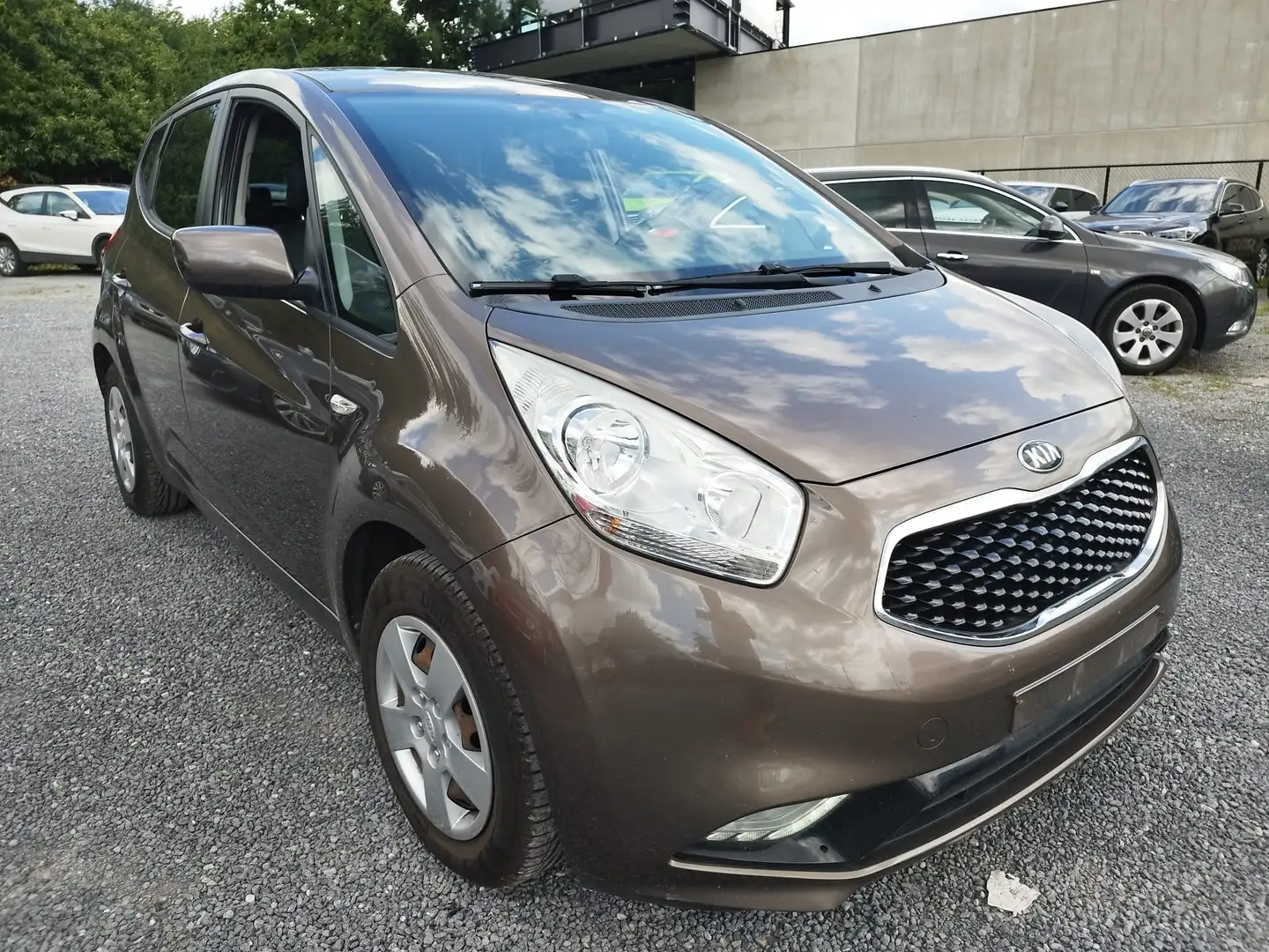 Kia Venga Venga 1.4 CRDi 90 Brązowy - 1