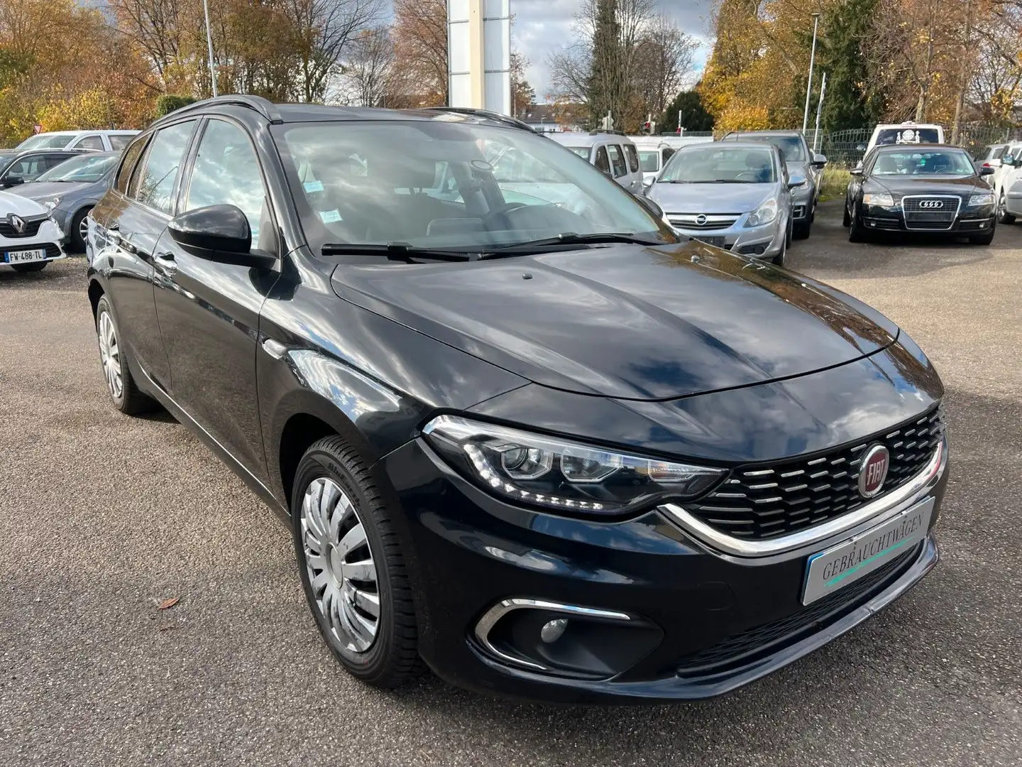 Fiat Tipo 1.6 diesel *2018* Schwarz - 1