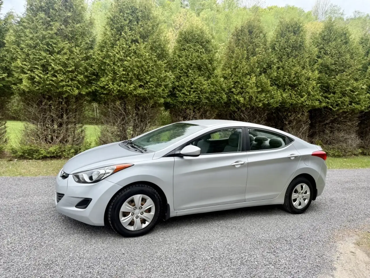Hyundai ELANTRA fotografie Hyundai ELANTRA