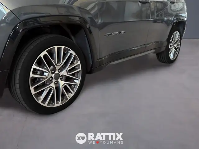 Jeep Compass view 4