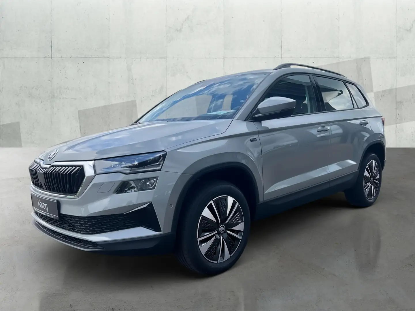 Skoda Karoq TOUR 2.0 TDI (150PS) DSG*NAVI*PANO*RFK*AHK*SHZ*AC Grau - 2
