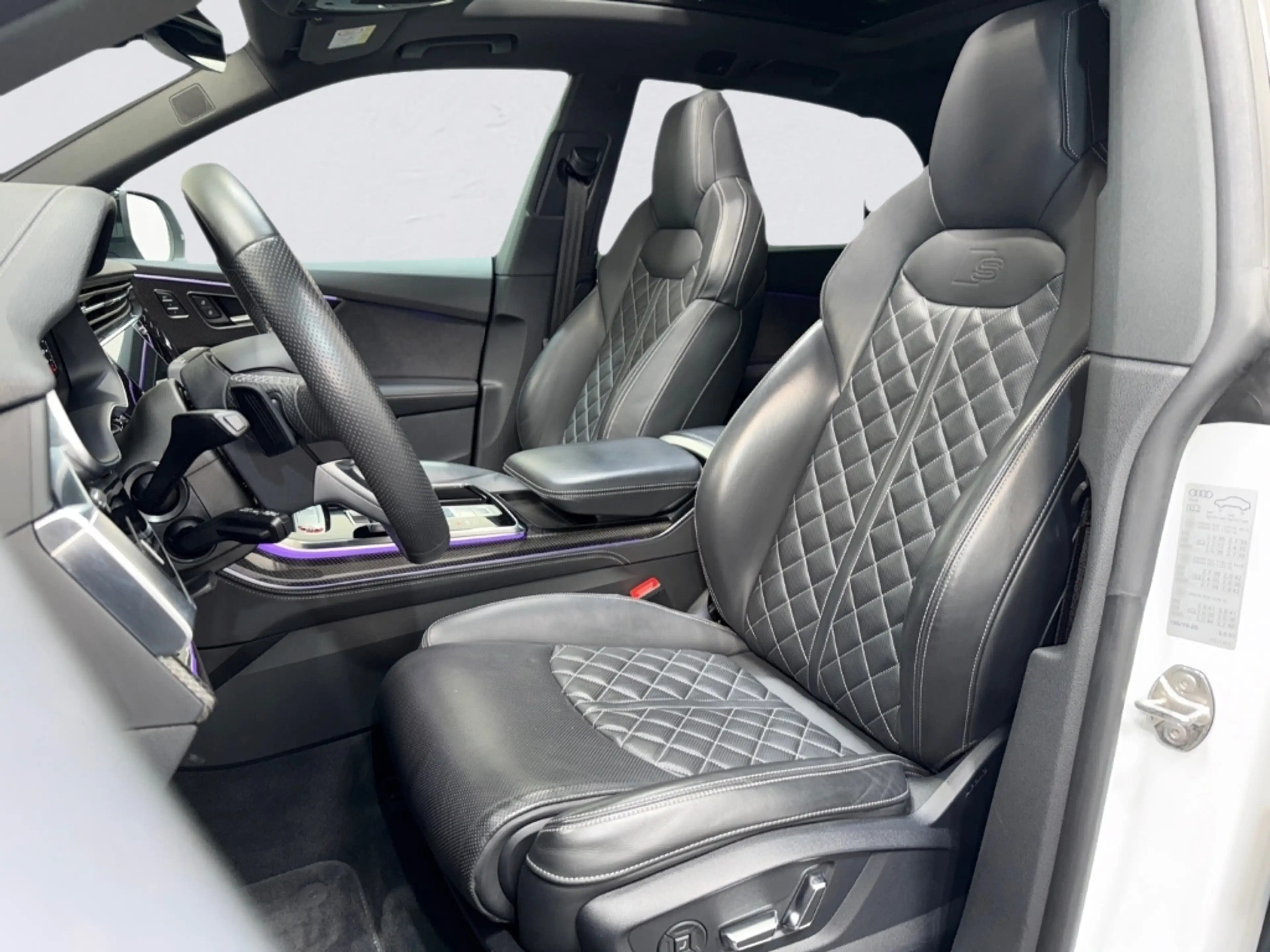 Audi SQ8 4.0TFSI QU GARANTIE BLACK MATRIX 360°HUD B&O SOFT — photo 10