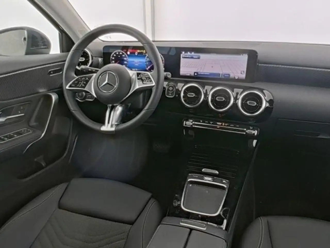 Mercedes-Benz A-Class Automatic Sport Plus MILD HYBRID, миниатюра 5