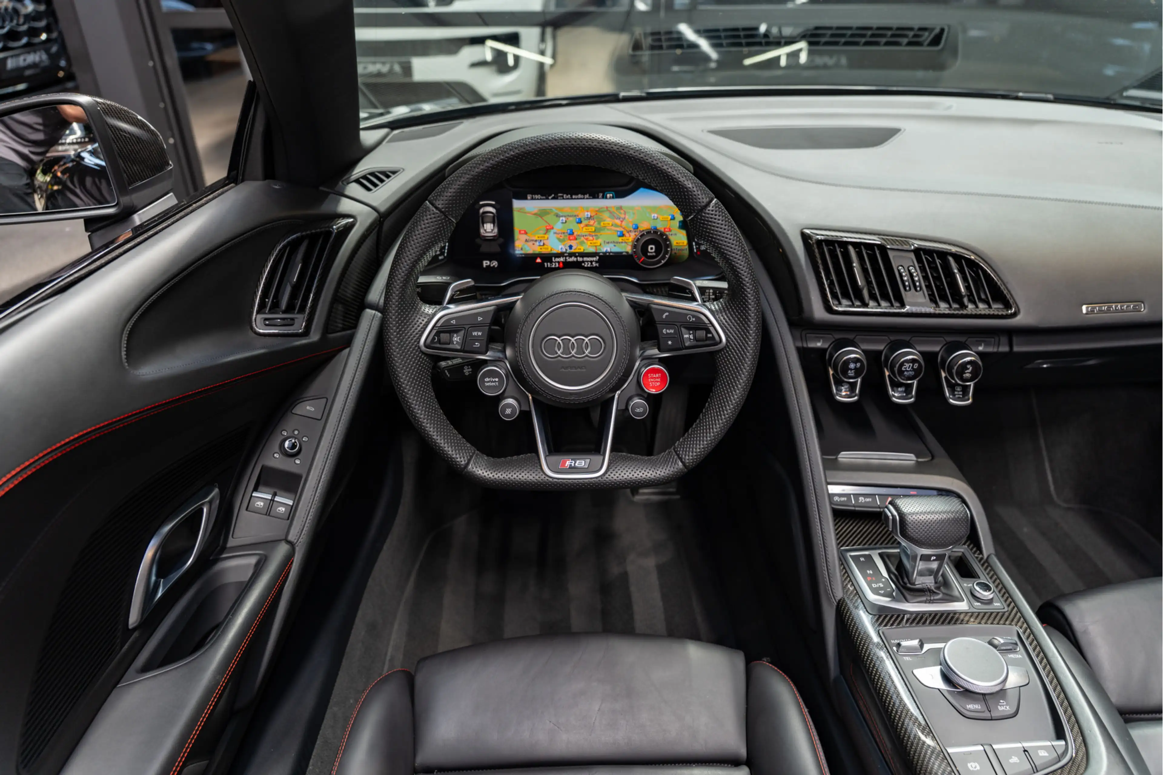 Audi R8 Spyder V10 Carbonpakket Keramisch 5.2 FSI quattro — photo 26