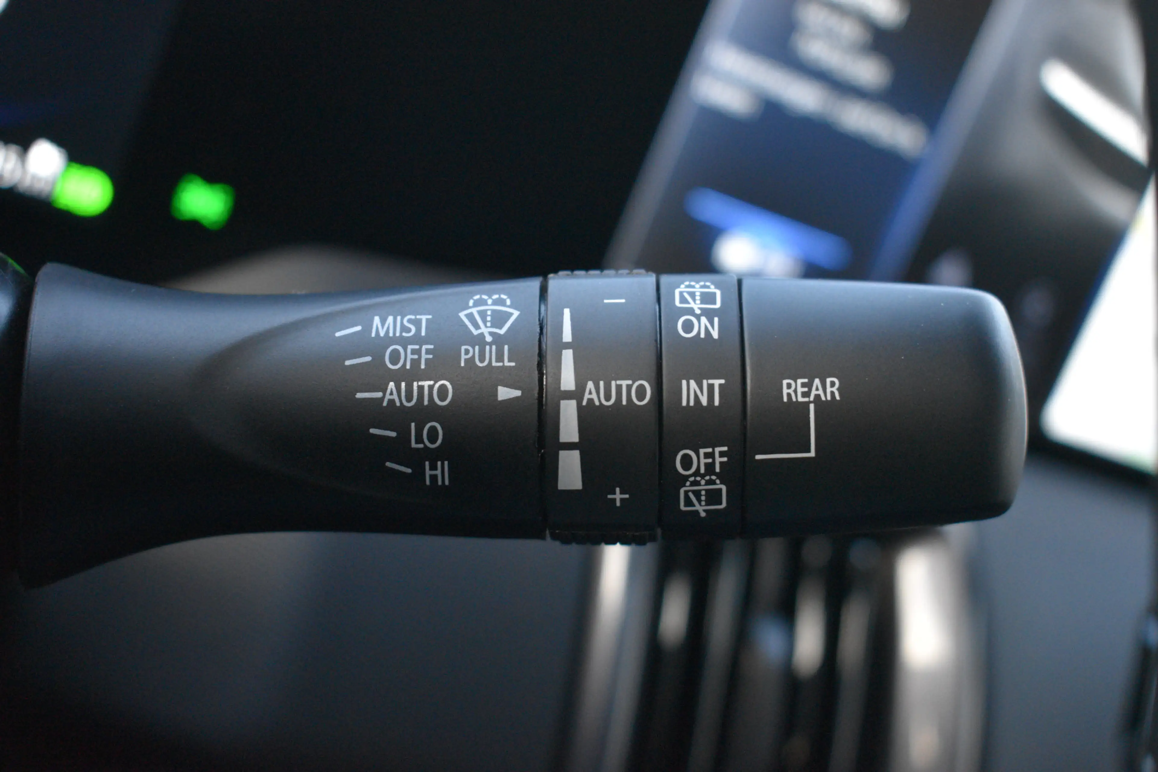 Toyota Urban Cruiser Executive 61 kWh Automaat 174pk | stoel & stuurver — photo 12
