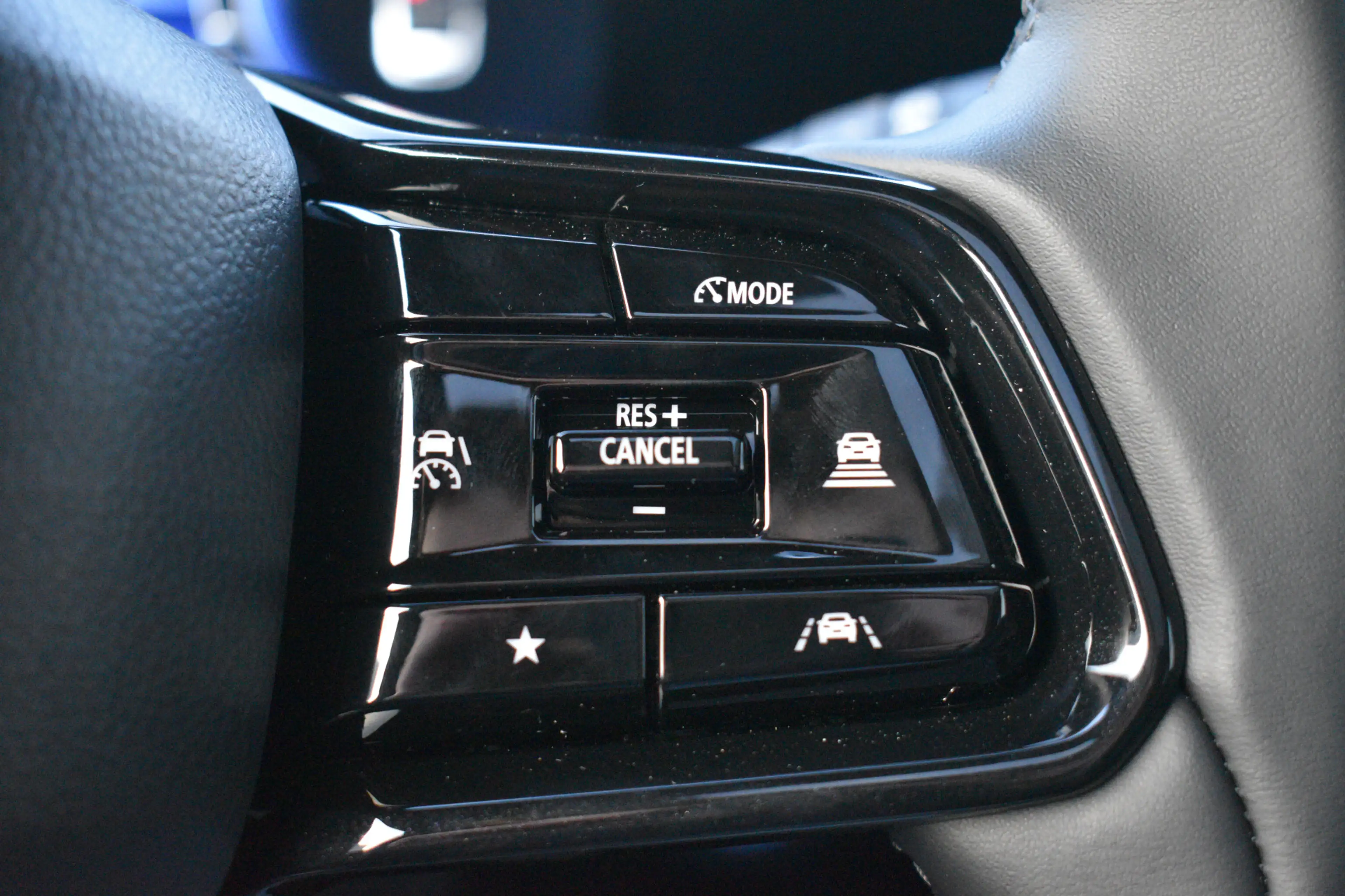 Toyota Urban Cruiser Executive 61 kWh Automaat 174pk | stoel & stuurver — photo 11