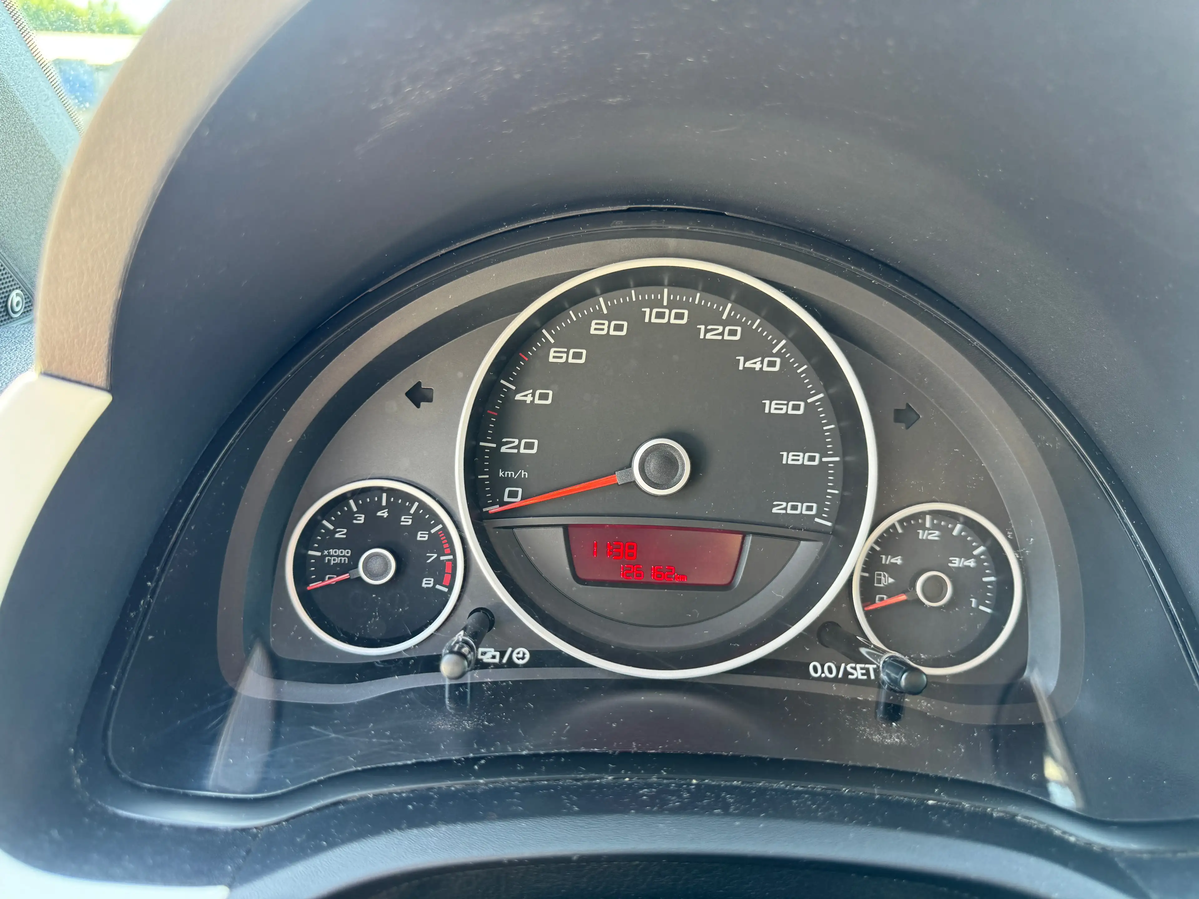 SEAT Mii 1.0 Chic — photo 9