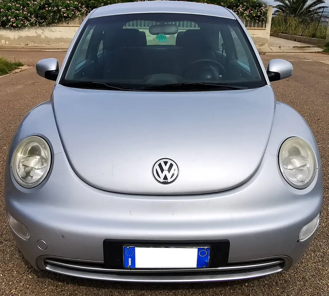 Volkswagen New Beetle