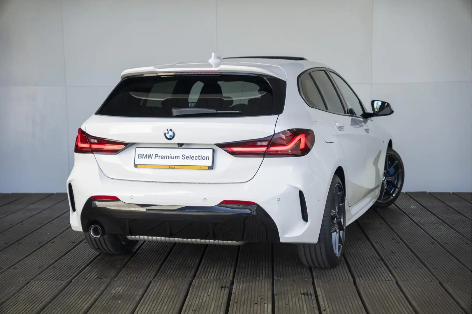 BMW 118 1 Serie 5-deurs 118i High Executive Model M Sport Blanc - 2