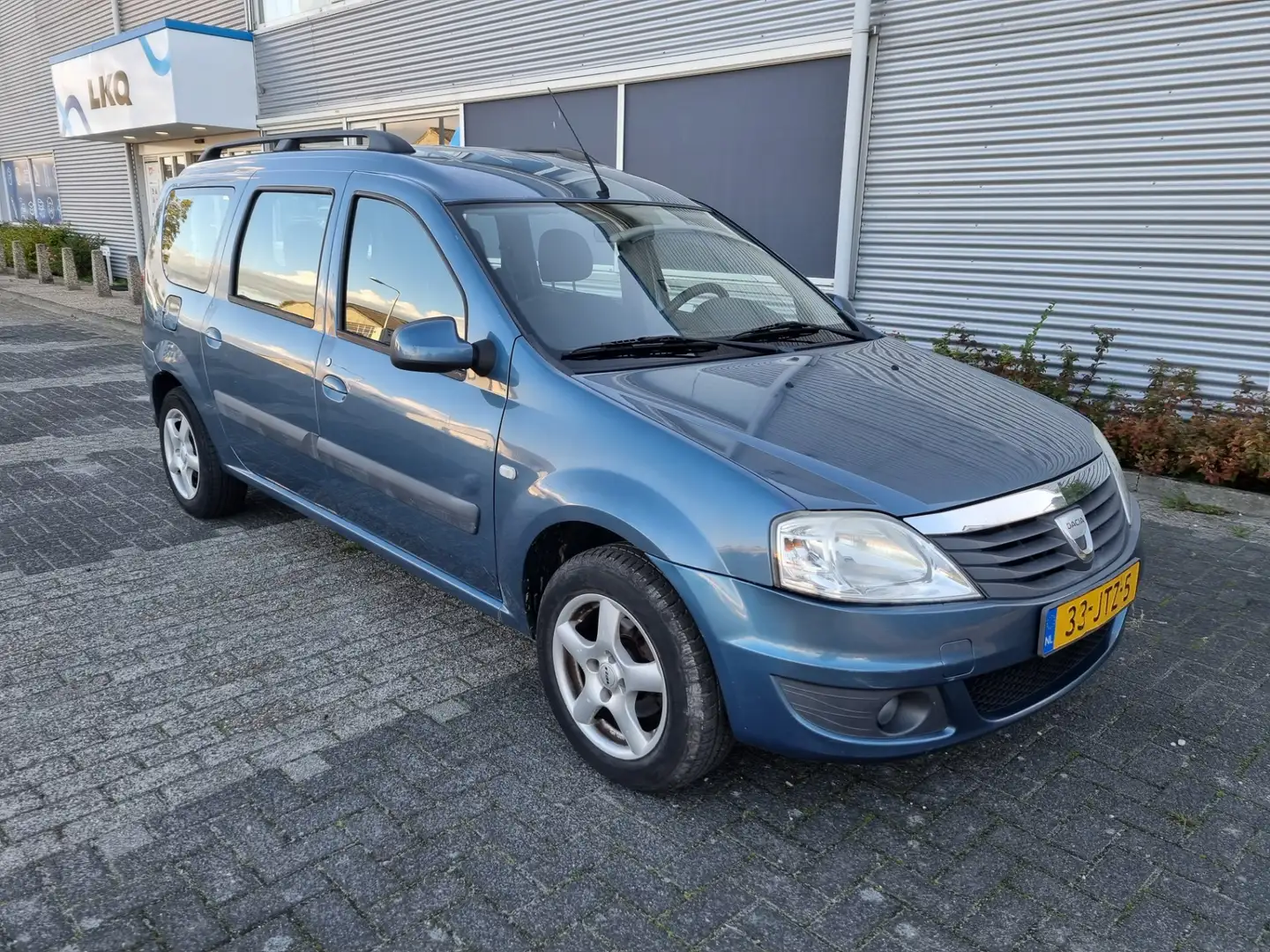 Dacia Logan MCV 1.6-16V Lauréate 77kw LPG-G3 Bj:2009 NAP! Blauw - 2