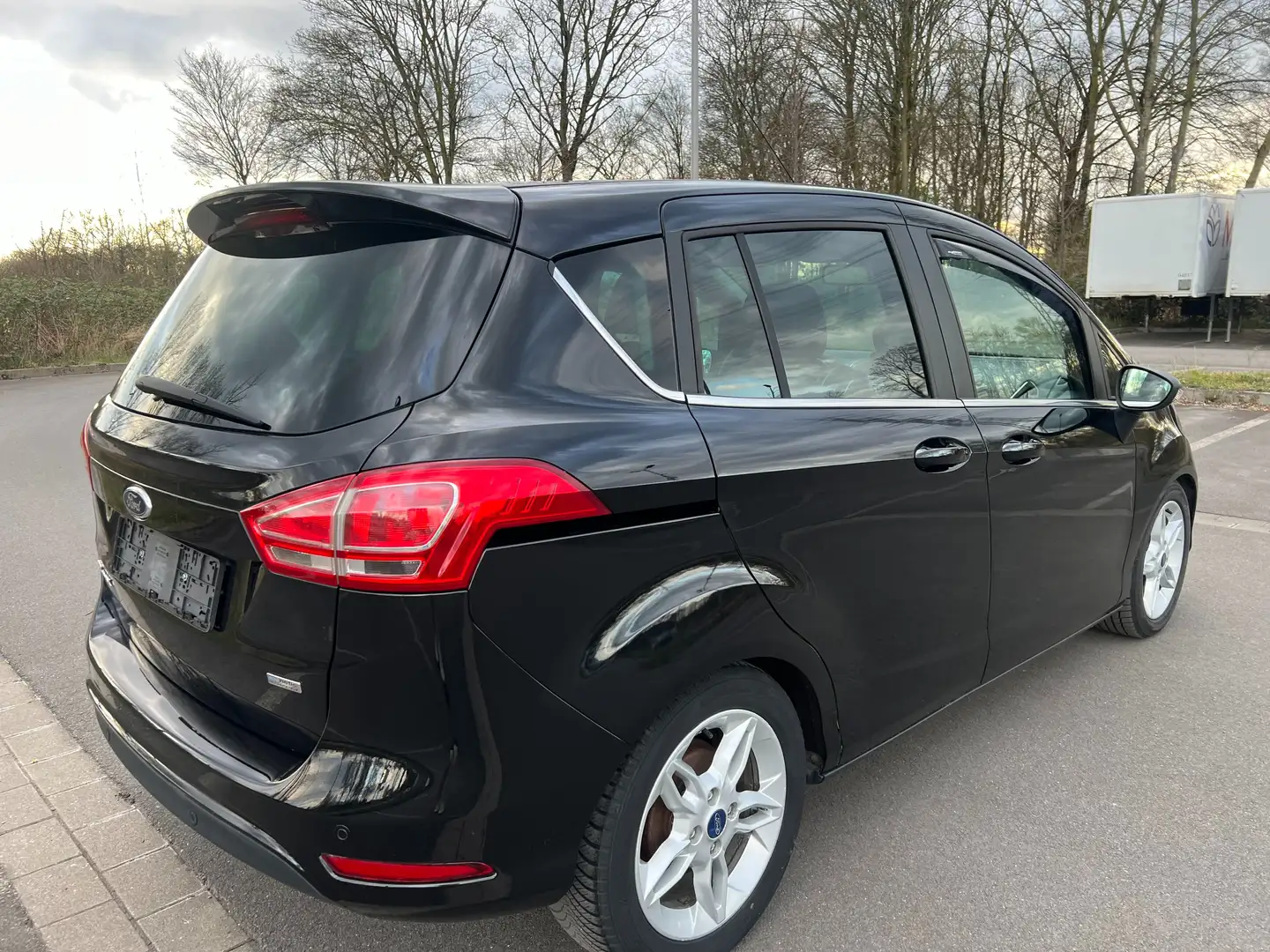 Ford B-Max Individual Zwart - 2