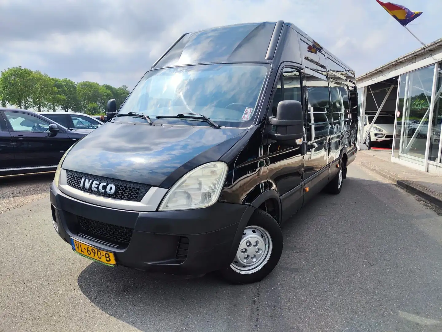 Iveco Daily 35S13V 395 H2 - 1