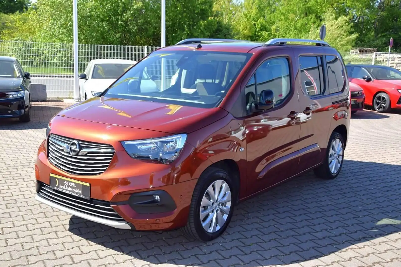 Opel Combo Life Combo-e Life  "Ultimate" Braun - 2