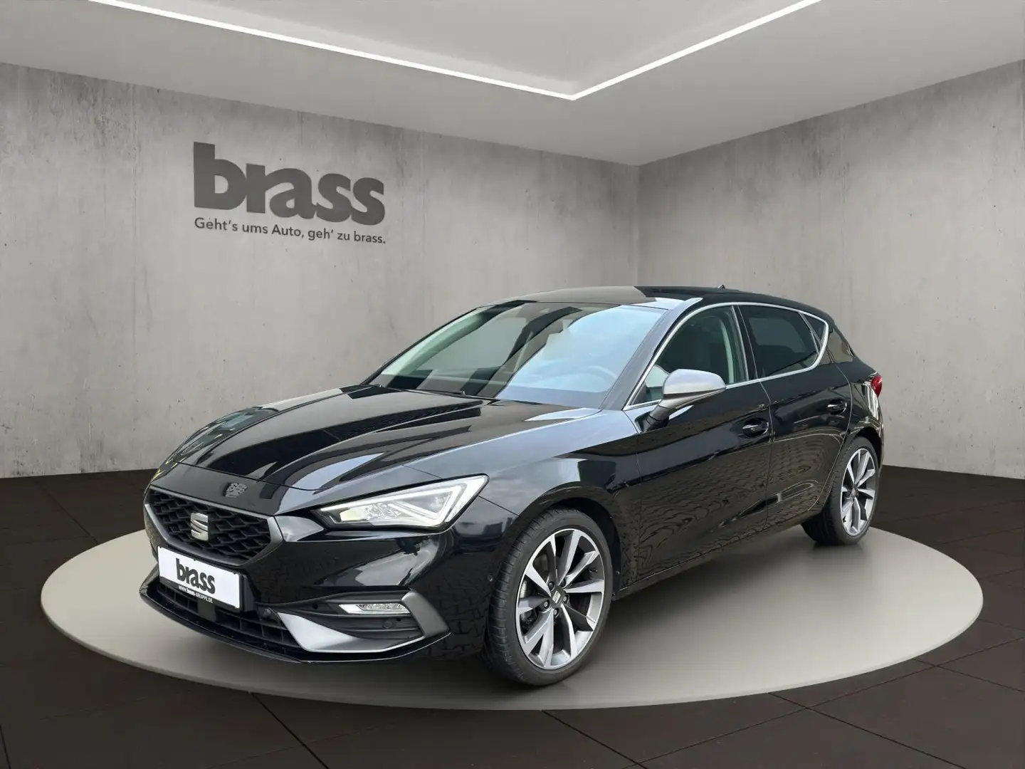 SEAT Leon 1.5 eTSI FR OPF Hybrid-Benzin Schwarz - 1