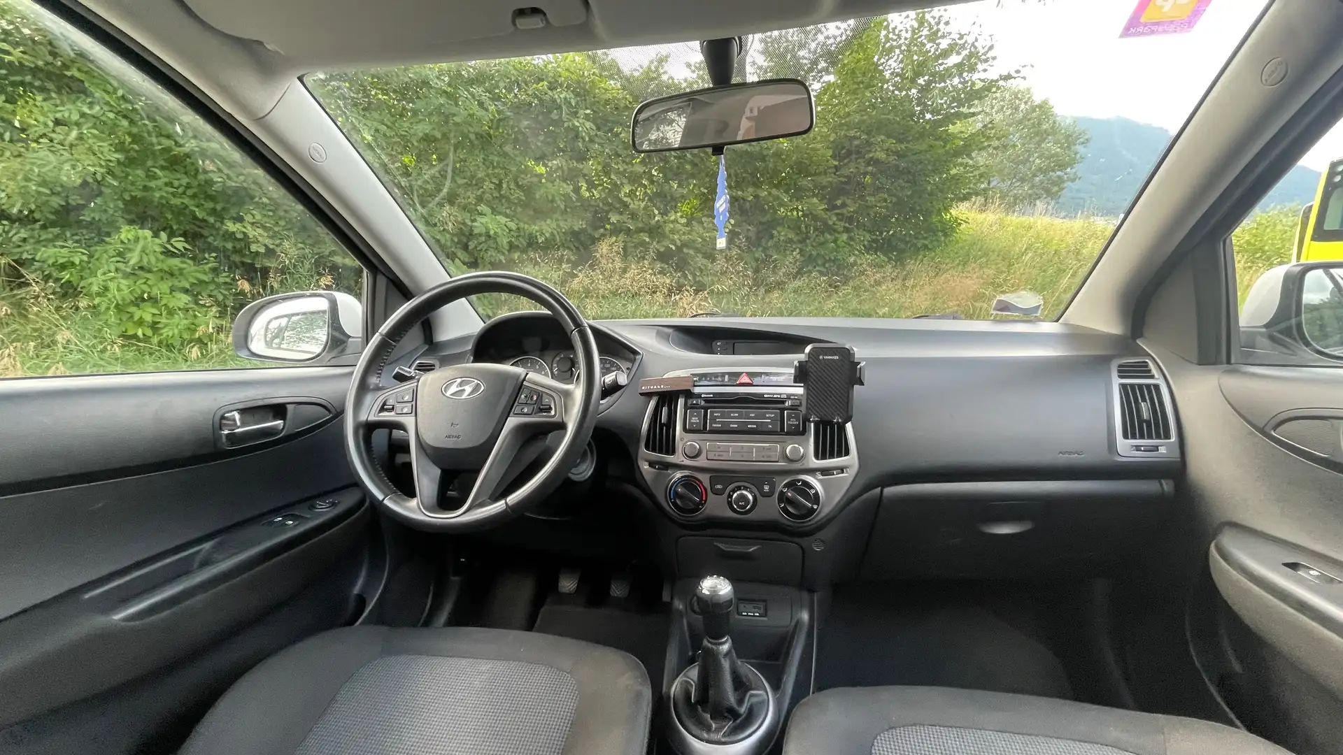 Hyundai i20 i20 1,25 Life Life Weiß - 2
