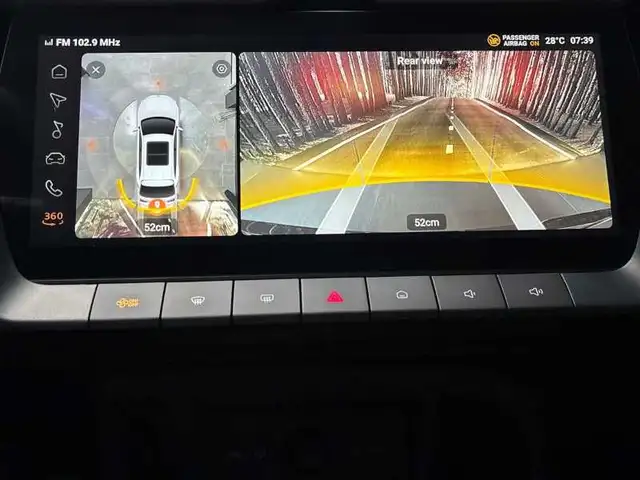 MG ZS view 12