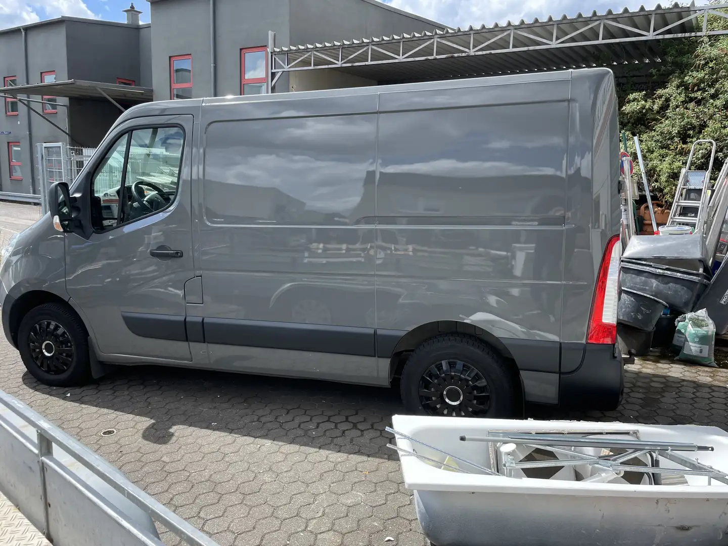 Renault Master ENERGY dCi 145 L2H1 VA - 2