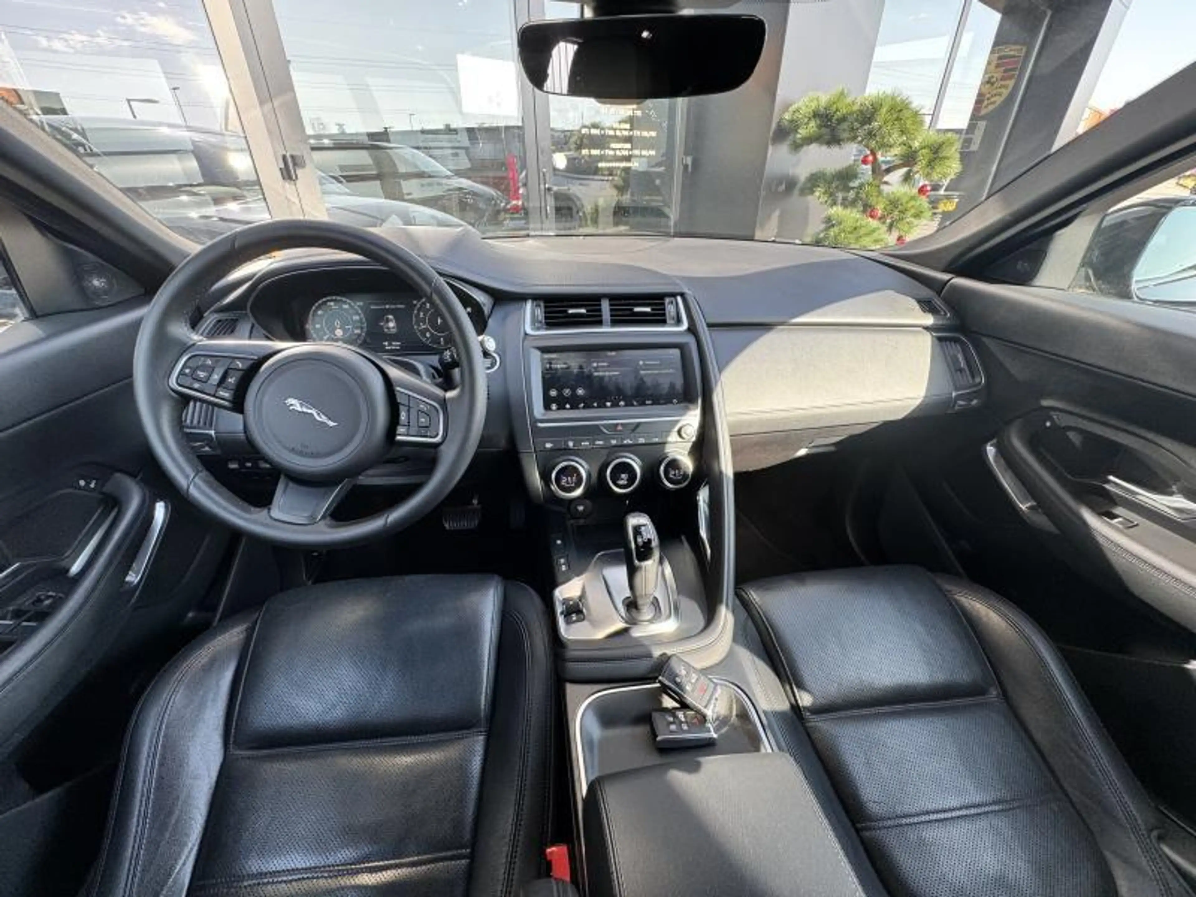 Jaguar E-Pace R-Dynamic S 2019 — photo 5