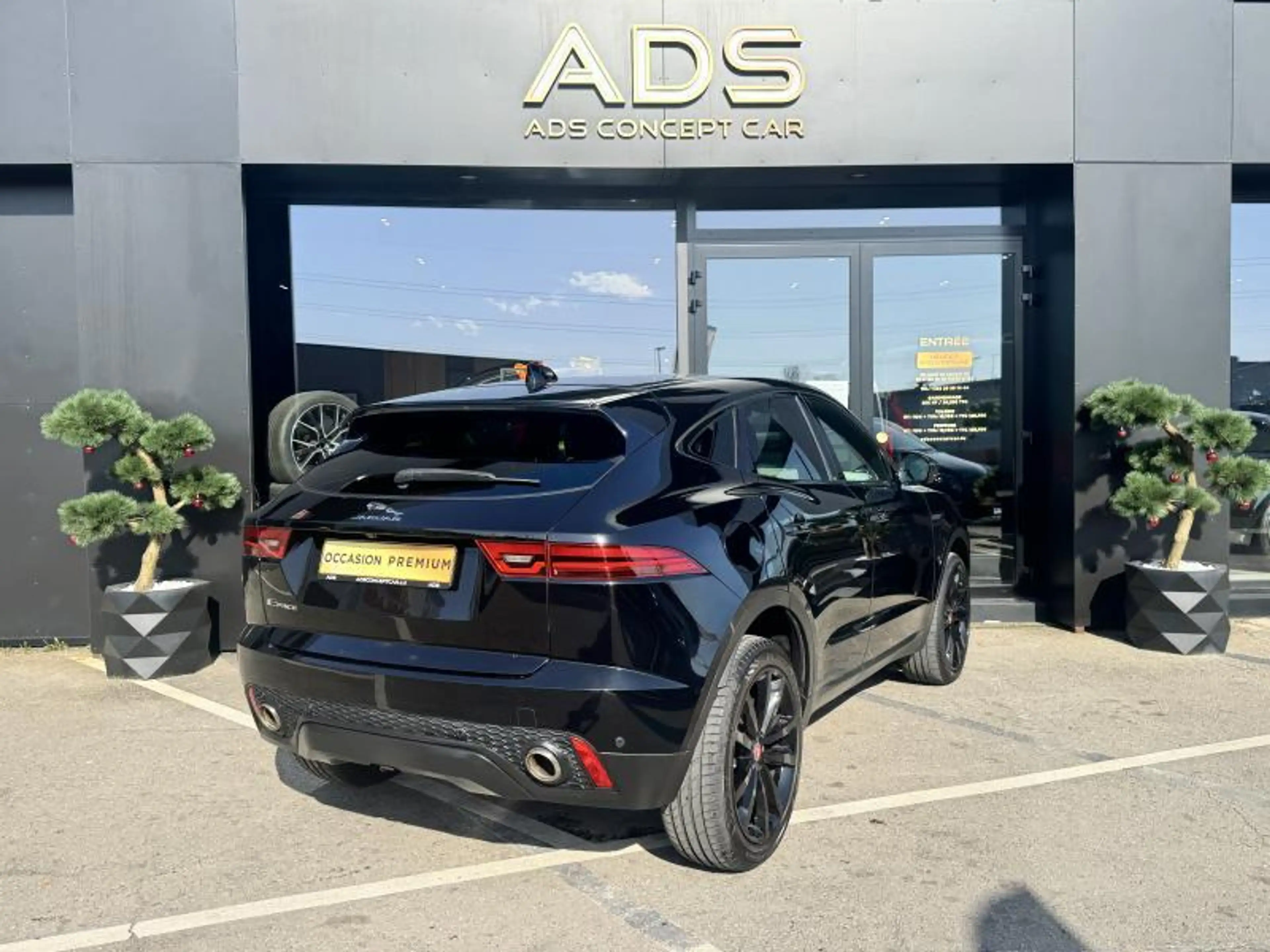 Jaguar E-Pace R-Dynamic S 2019 — photo 10
