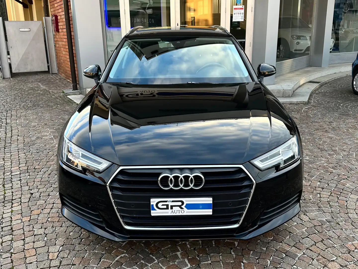 Audi A4 A4 V 2016 Avant Avant 35 2.0 tdi 150cv s-tronic Nero - 2