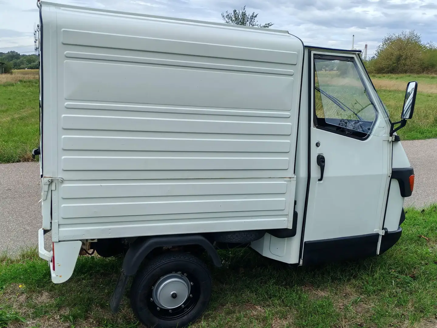 Piaggio Ape Piaggio Ape 50 Kasten Weiß - 2