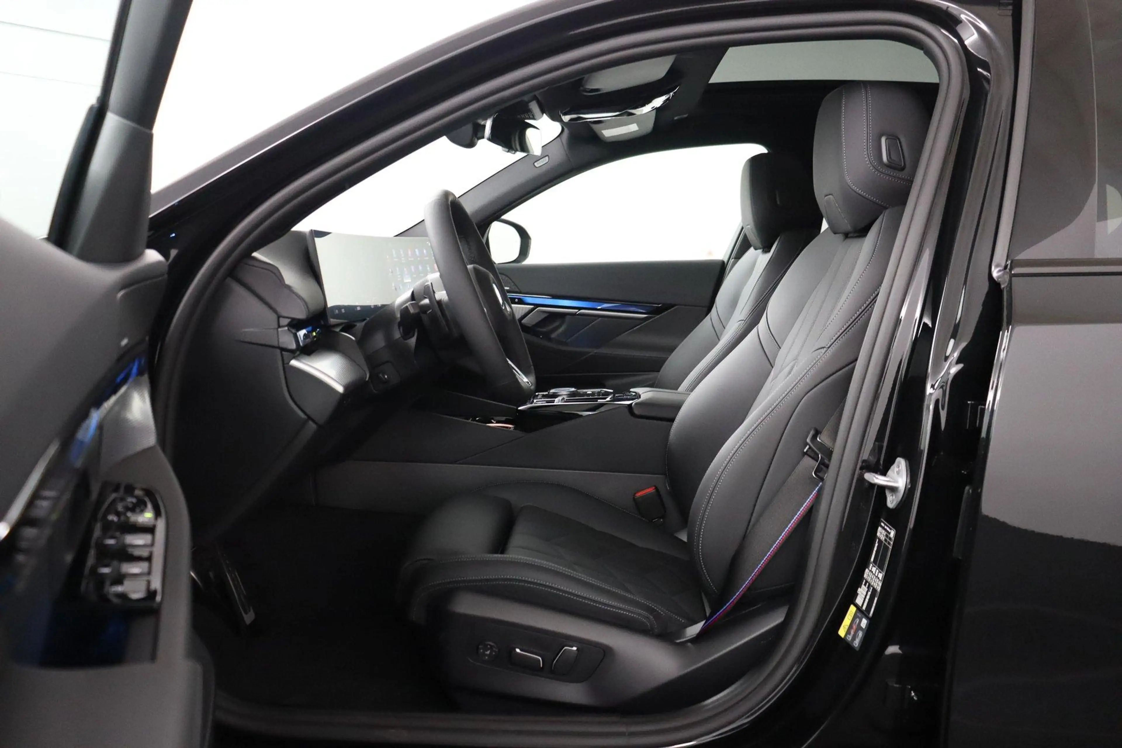 BMW i5 eDrive40 M Sport Edition 84 kWh | SOH 100% | M Spo — photo 14