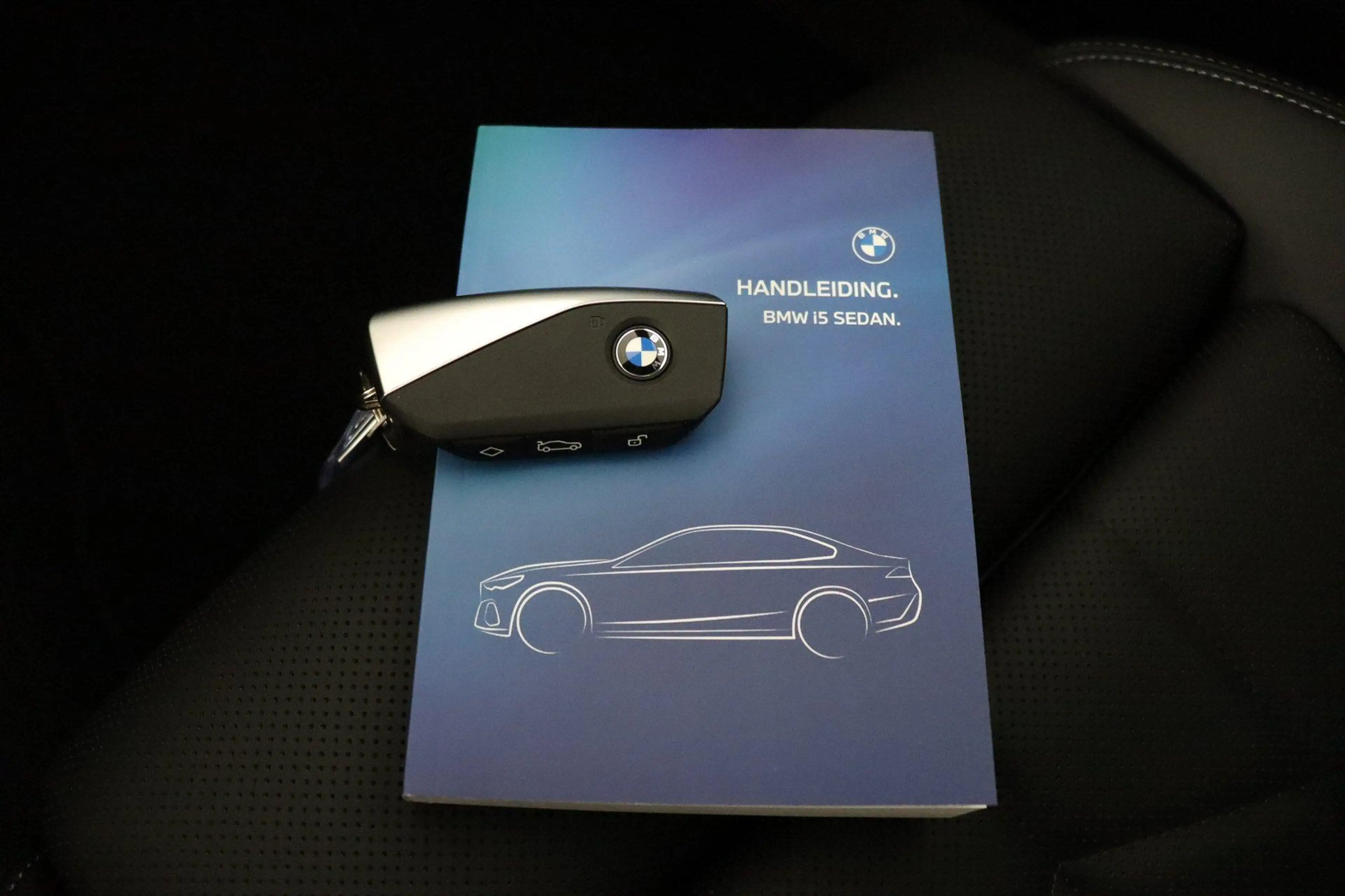 BMW i5 eDrive40 M Sport Edition 84 kWh | SOH 100% | M Spo — photo 9