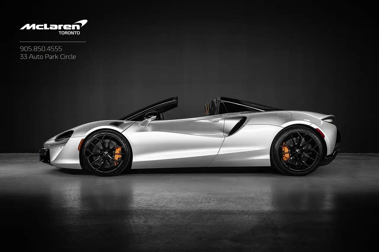 2025 McLaren Artura