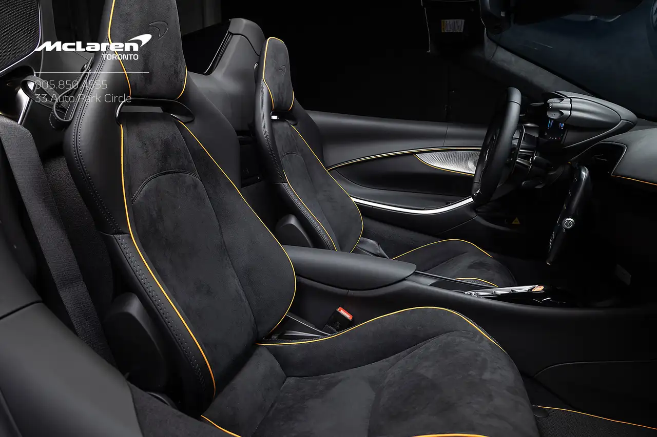 McLaren Artura снимка McLaren Artura