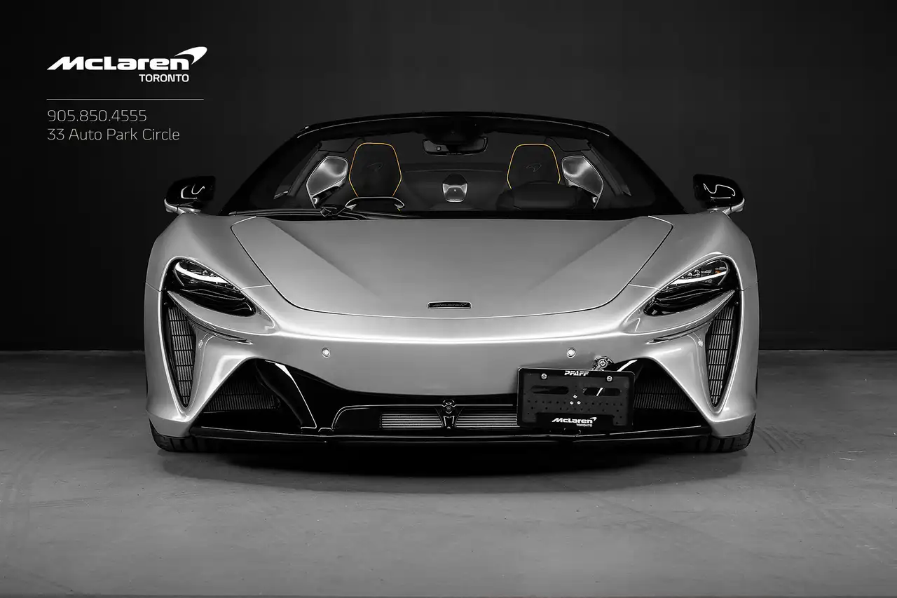 McLaren Artura снимка McLaren Artura