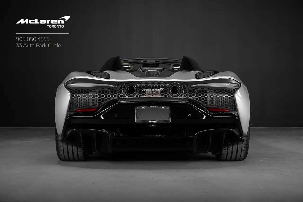 McLaren Artura снимка McLaren Artura
