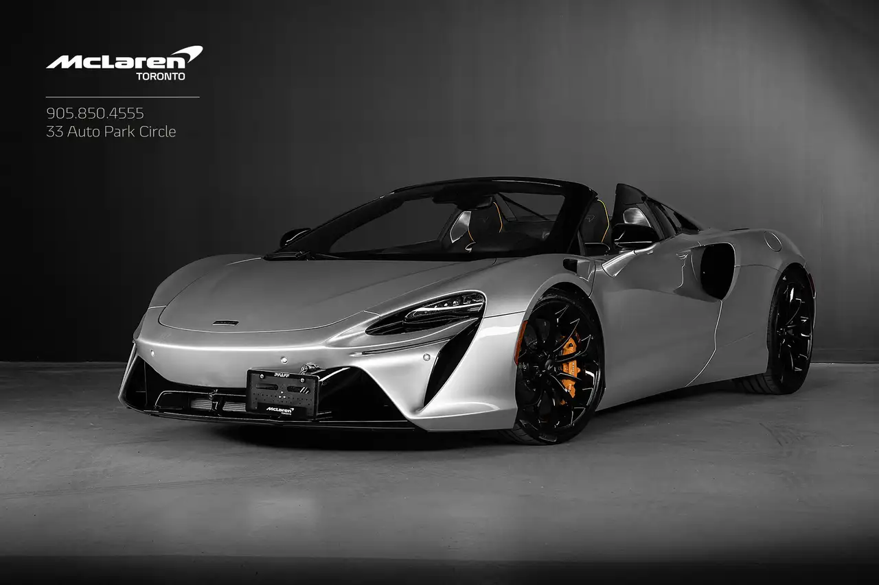 McLaren Artura снимка McLaren Artura