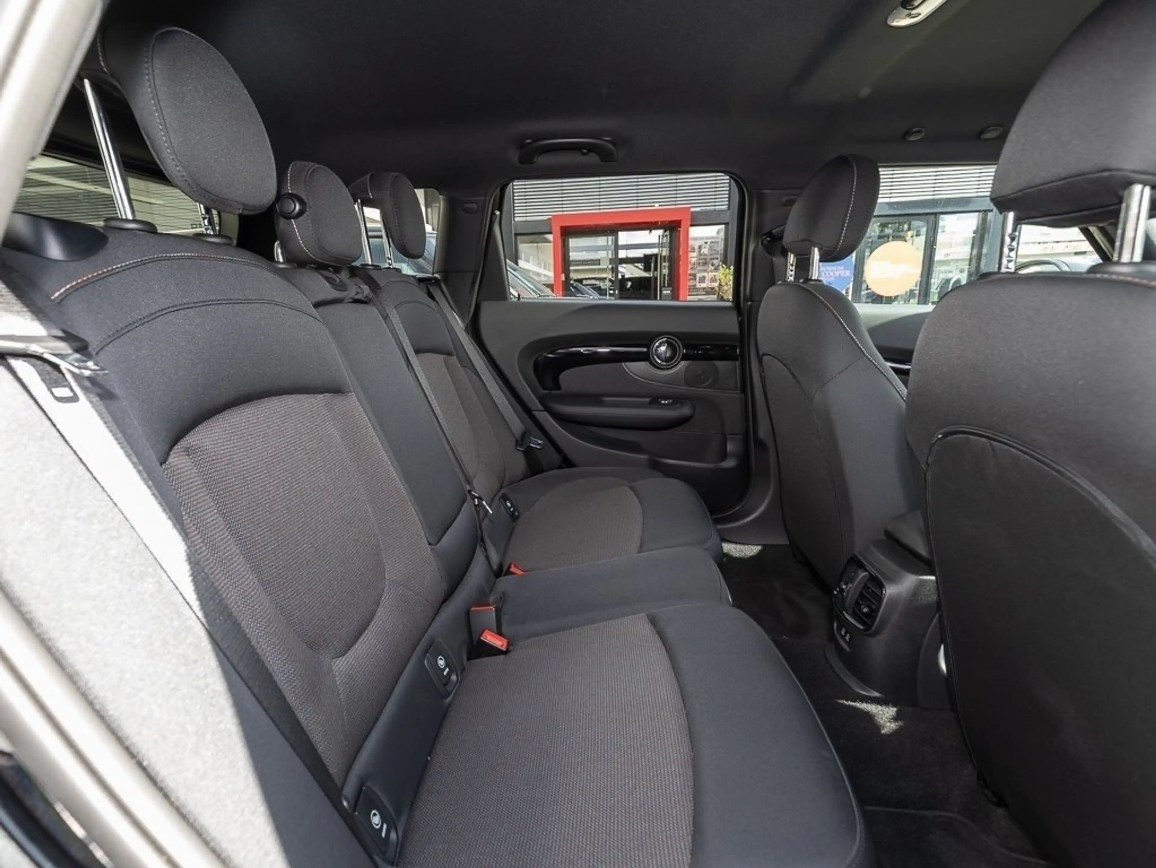 MINI Cooper Clubman — photo 11