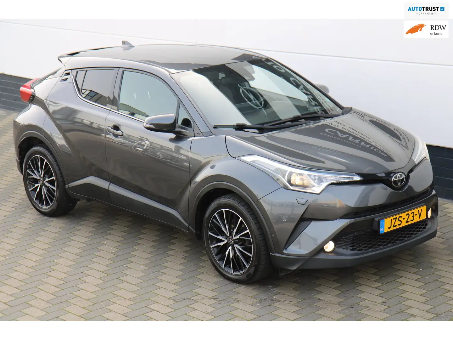 Toyota C-HR 1.2 116PK JBL Camera Trekhaak Cruise Climate !! Grau - 1