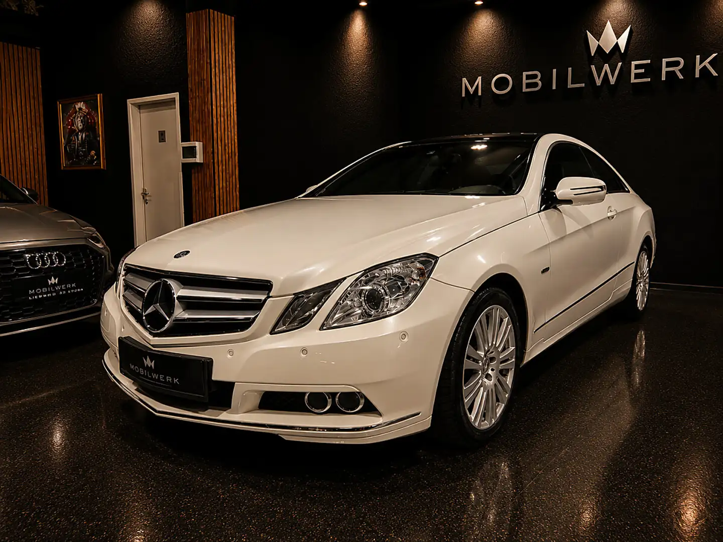 Mercedes-Benz E 350 Avantgarde BlueEfficiency CDI Aut. Weiß - 1