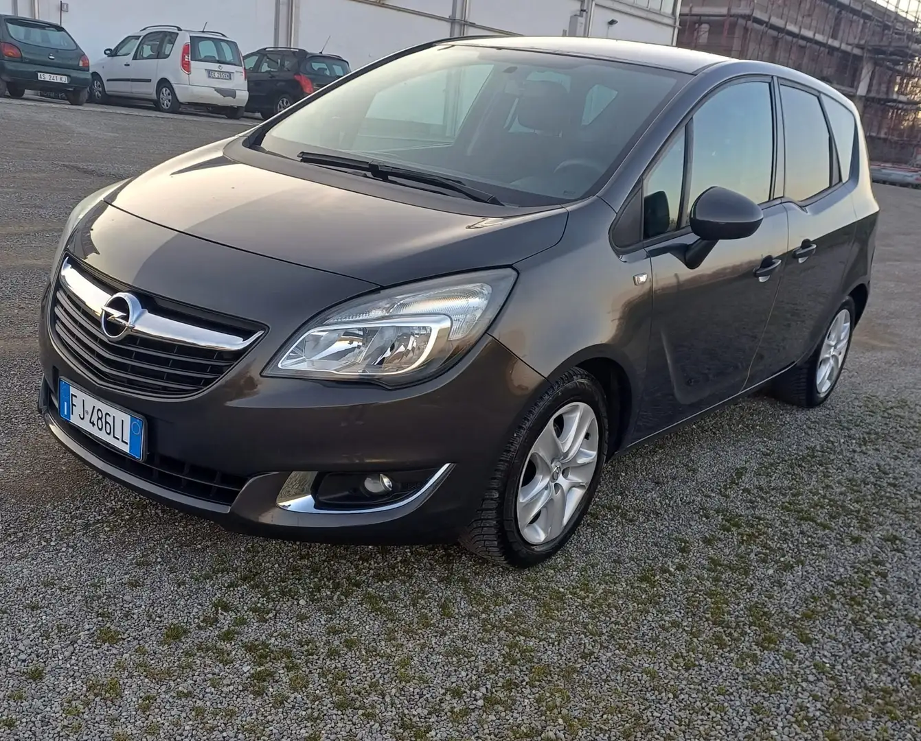 Opel Meriva Meriva 1.4 t Advance (elective) Gpl-tech 120cv Grau - 2