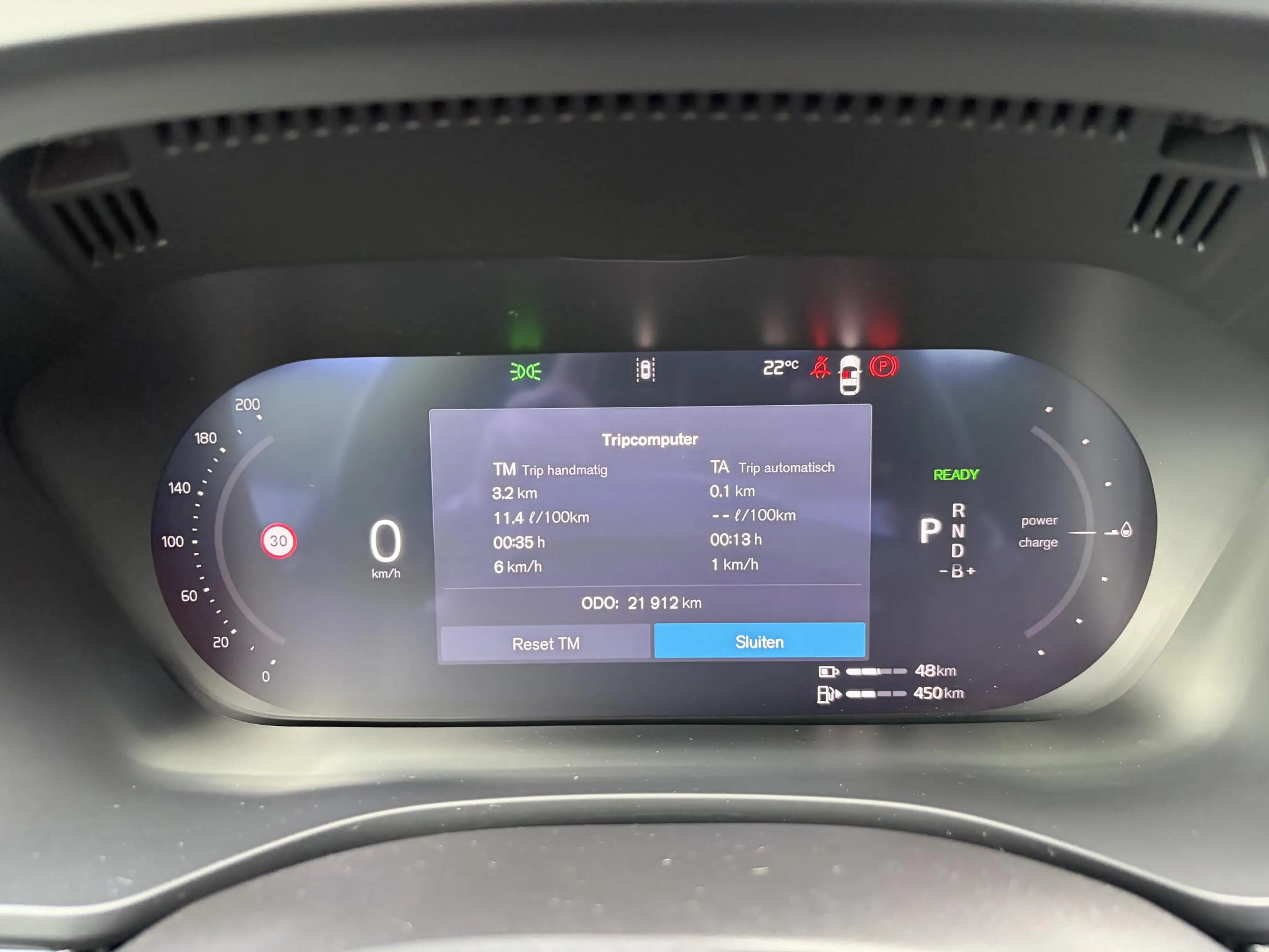 Volvo XC60 2.0 T6 Plug-in hybrid AWD Plus Dark ELEKTRISCHE TR — photo 24