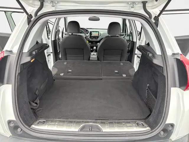 Peugeot 2008 view 12