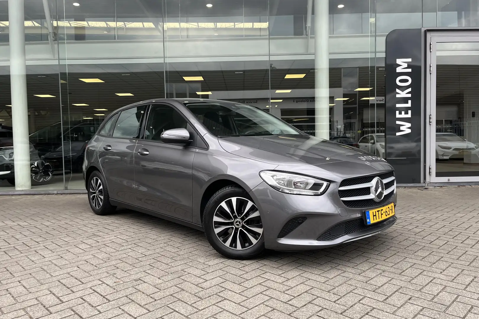 Mercedes-Benz B 180 Premium Gris - 2