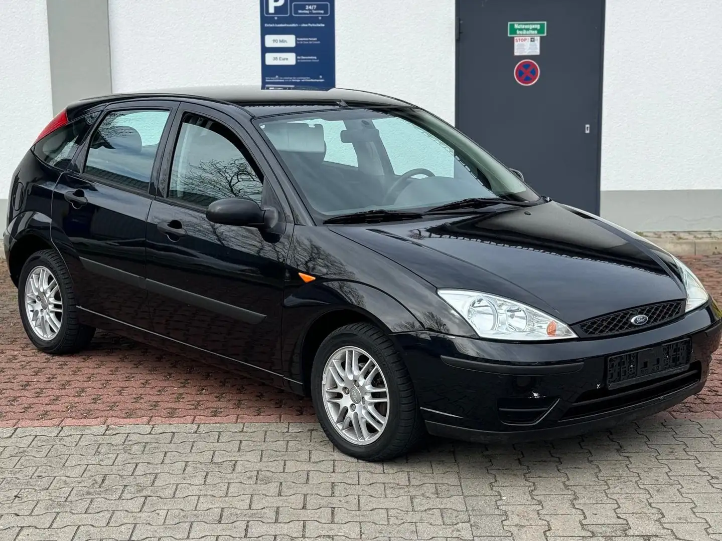 Ford Focus Focus Viva Schwarz - 2