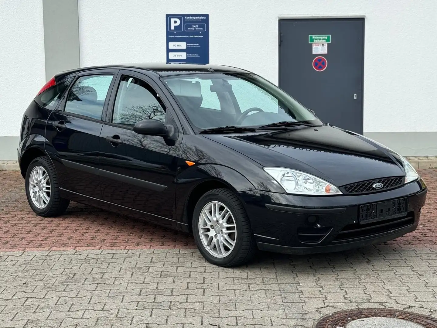 Ford Focus Focus Viva Schwarz - 1