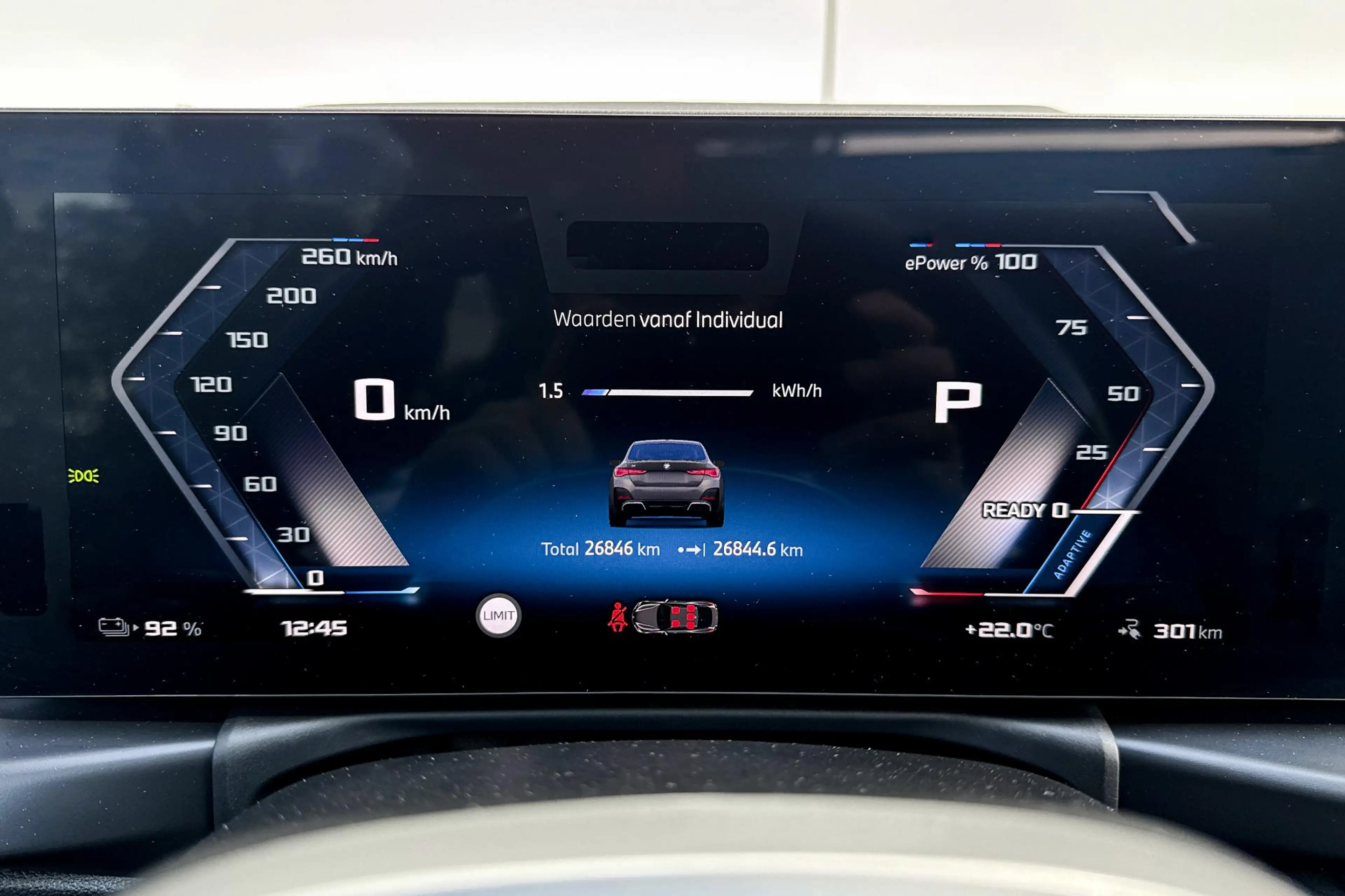 BMW i4 M60 84 kWh — photo 14