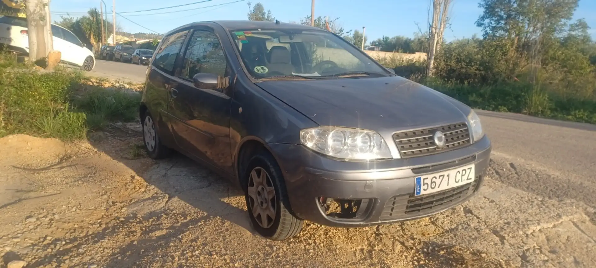 Fiat Punto 1.2 16v Sound Grey - 2