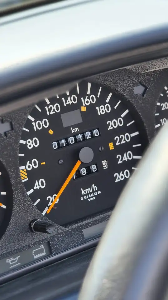 Mercedes-Benz 300CE 24S CABRIOLET, foto 9