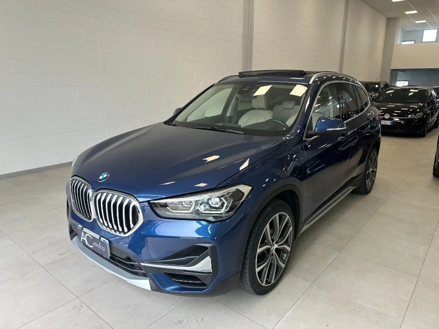 BMW X1 xDrive25e xLine Blu/Azzurro - 2
