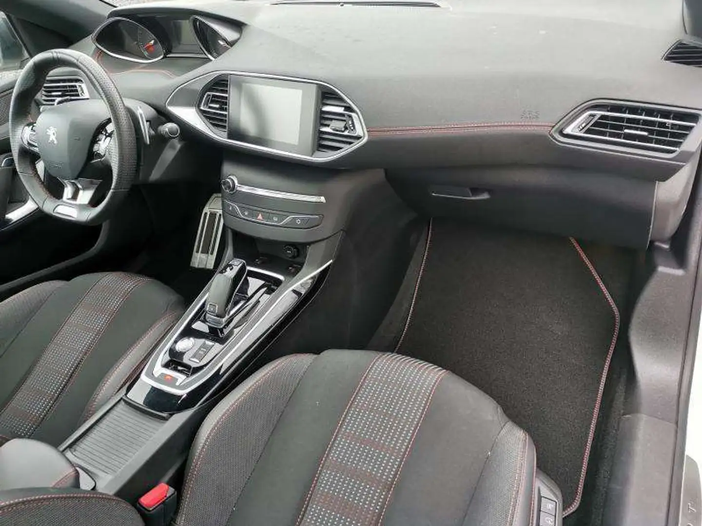 Peugeot 308 GT Line / EAT8 / SW Bianco - 2