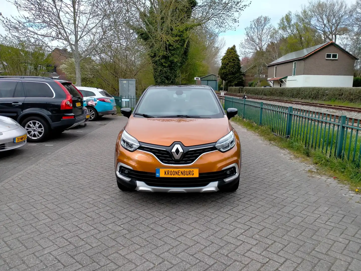 Renault Captur 1.2 TCe Intens AUTOMAAT navi cruise lage KM ALLINP Oranje - 2