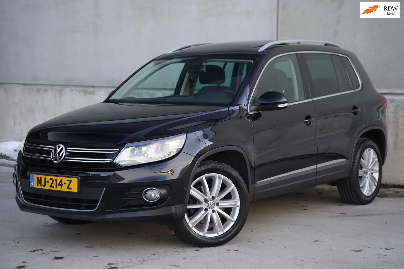 Volkswagen Tiguan 2.0 TSI 4motion DSG, Leder, Trekhaak, Pano Schwarz - 1